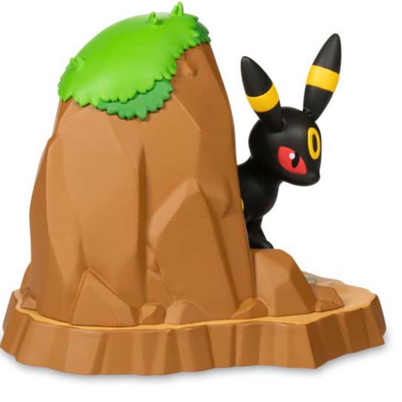 Eevee & Friends Umbreon Figure by Funko Pop - Picture 3 of 4
